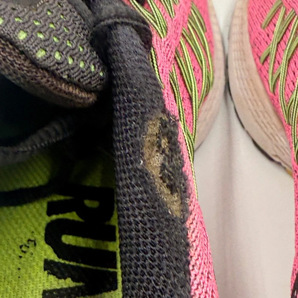 Nike Zoom Pegasus 32 Womens Size 9 Running Shoes Flywire Pink Black 749345-600
